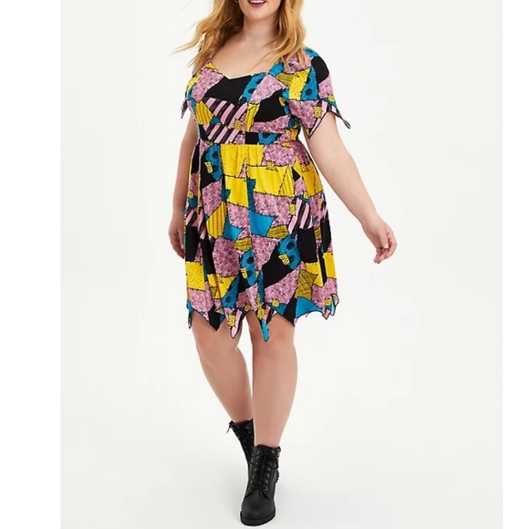 TORRID NWT NIGHTMARE BEFORE CHRISTMAS SALLY DRESS HALLOWEEN COSTUME - Picture 6 of 7